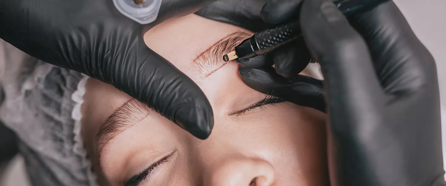 Difference between Microblading and Bold Brows