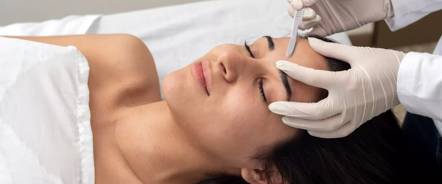 Qu'est-ce que le Dermaplaning et quels en sont les bénéfices du traitement ? 